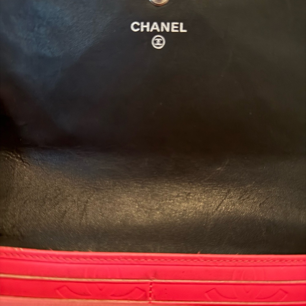 CHANEL Authentic Black Quilted Calfskin Cambon Wallet - Picture 7 of 8